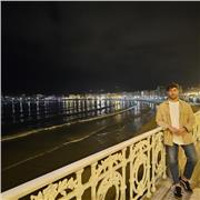 Profesor de química y física, soy ingeniero químico cursando el máster de profesorado y con experiencia en clases particulares